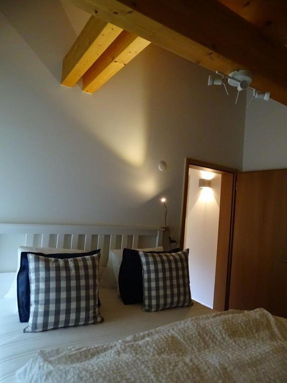 Ferienhaus Gruener Heinrich Андермат Екстериор снимка
