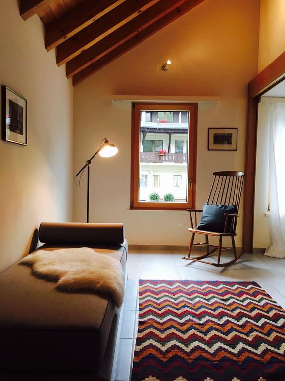 Ferienhaus Gruener Heinrich Андермат Екстериор снимка